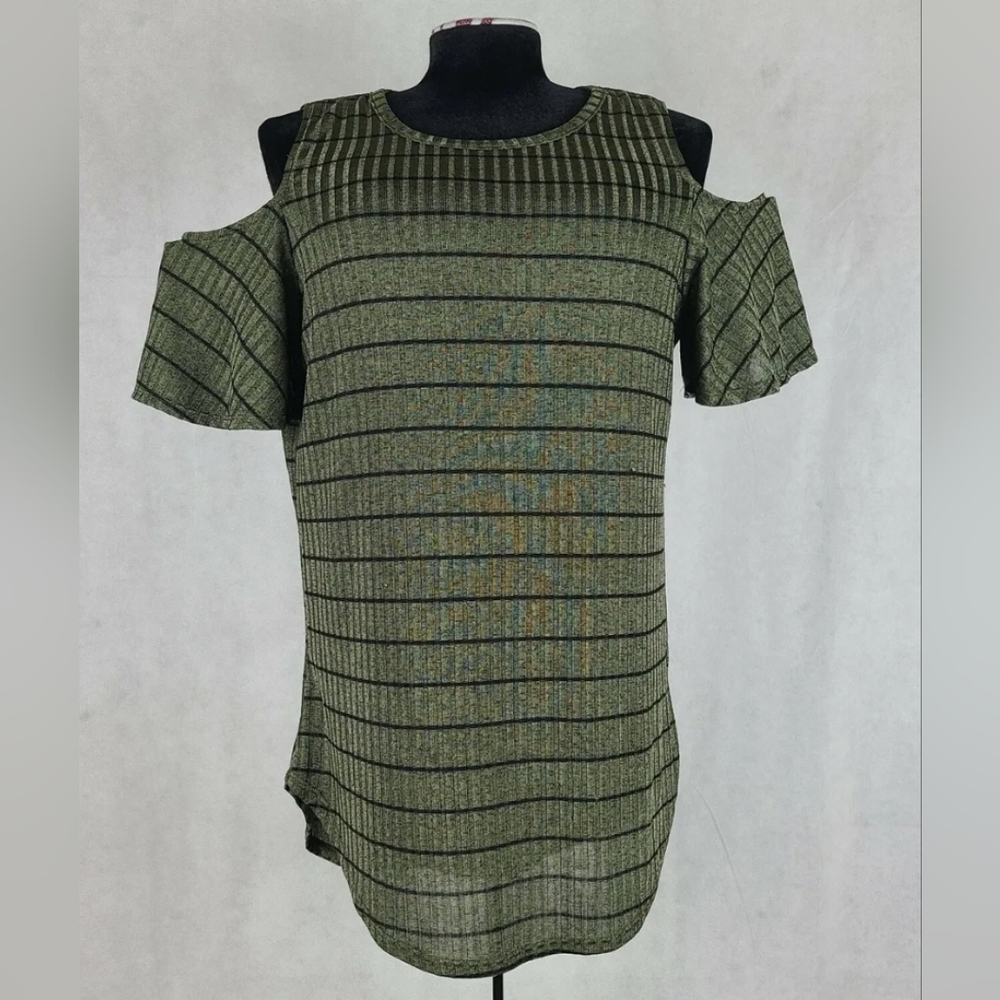 Apt. 9 Olive Cold-Shoulder Top, size M